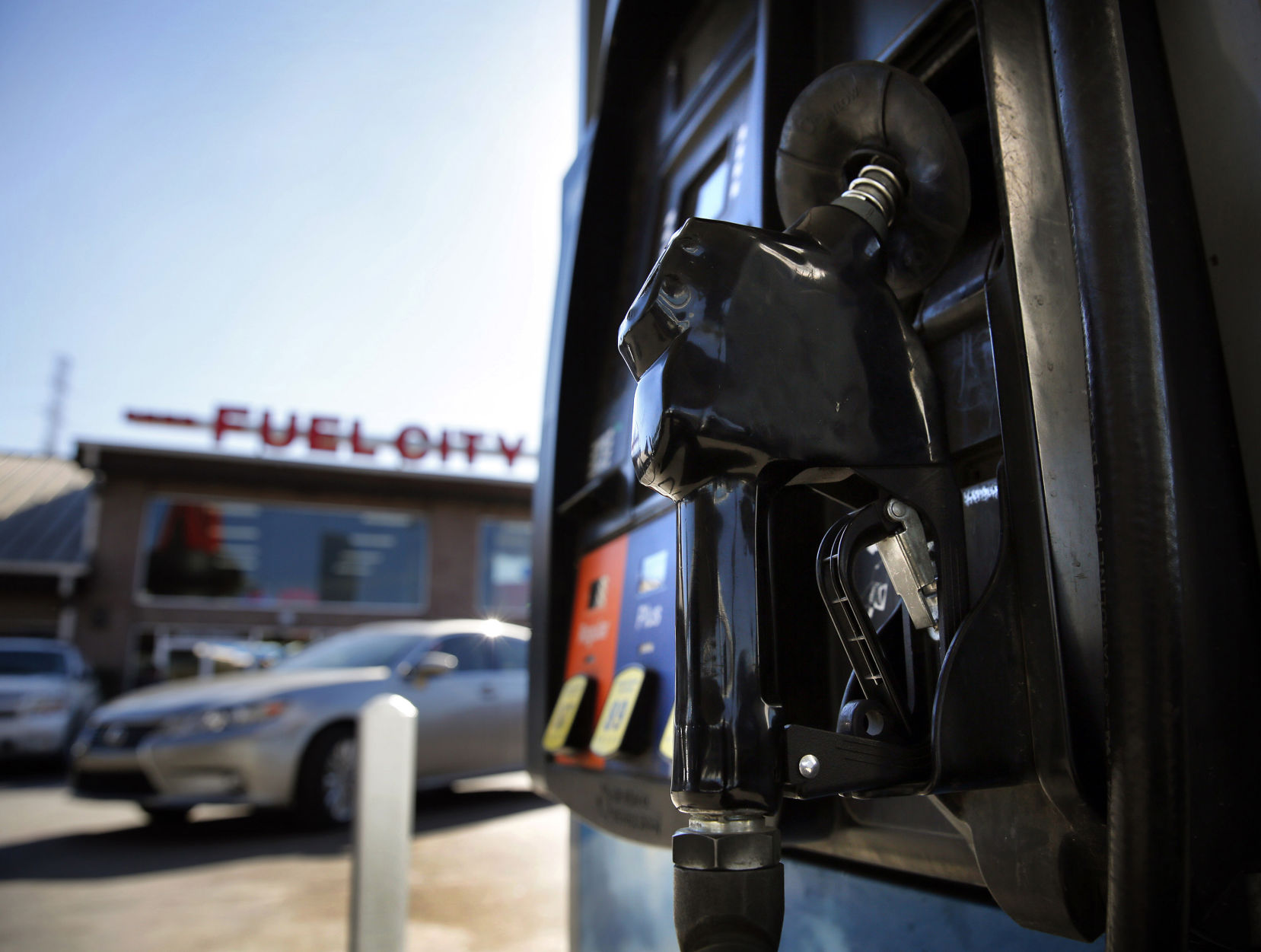 New Jersey: No pumping gas